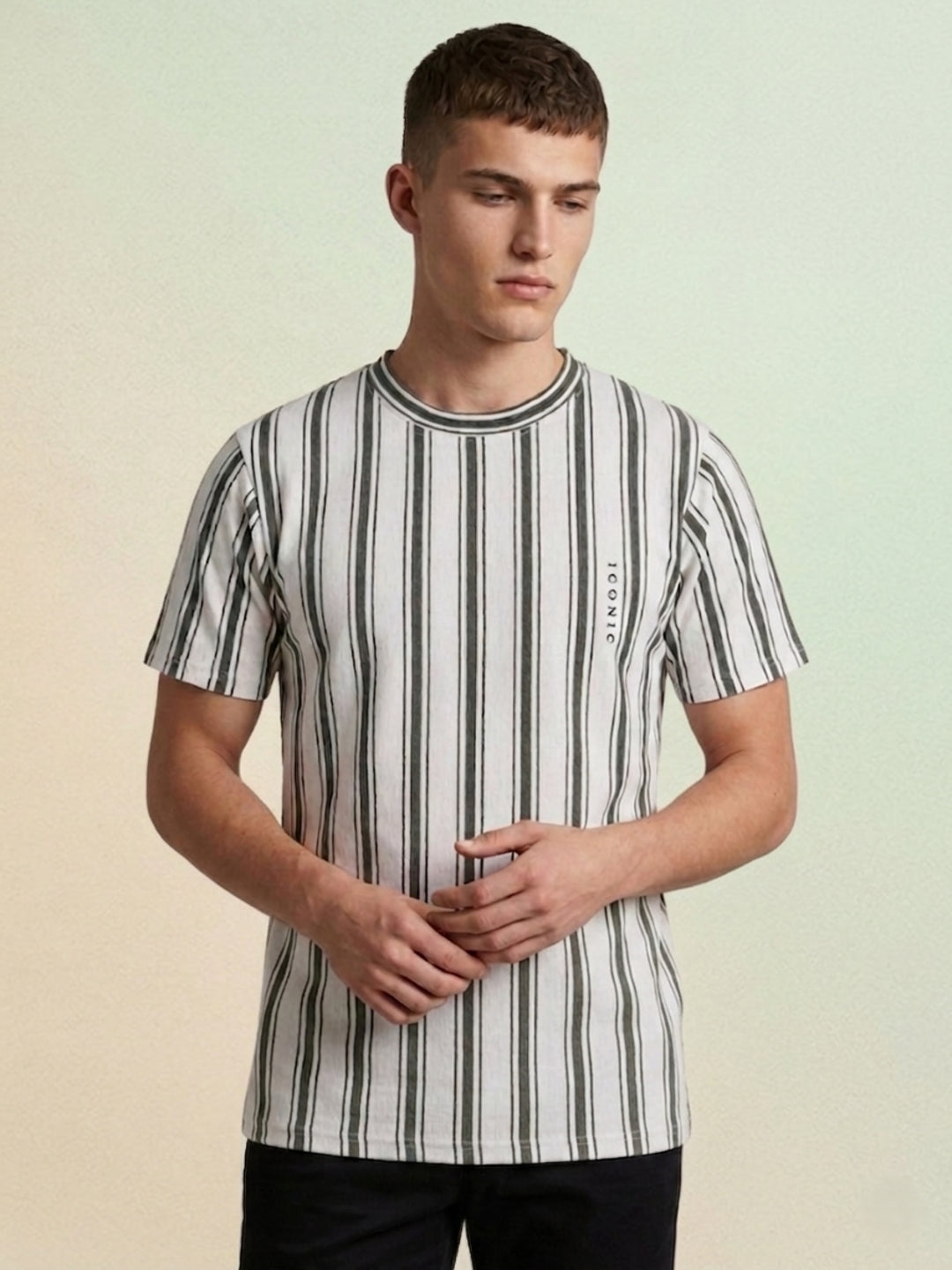 Iconic Men Off White Striped Regular Fit T-Shirt