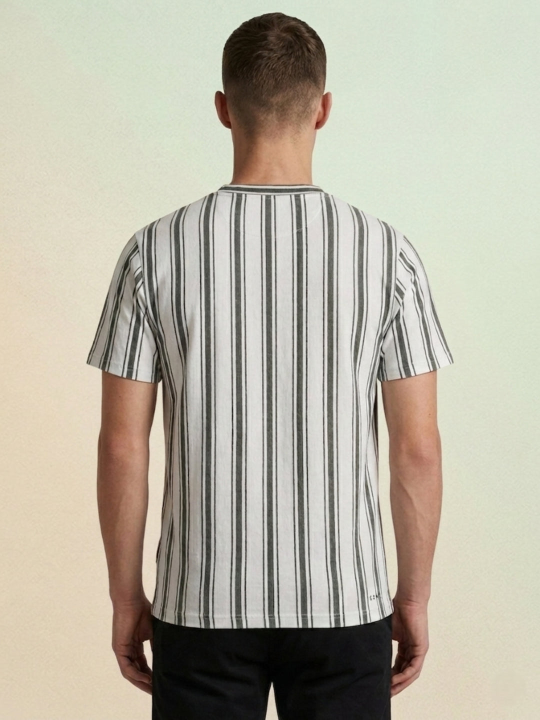 Iconic Men Off White Striped Regular Fit T-Shirt