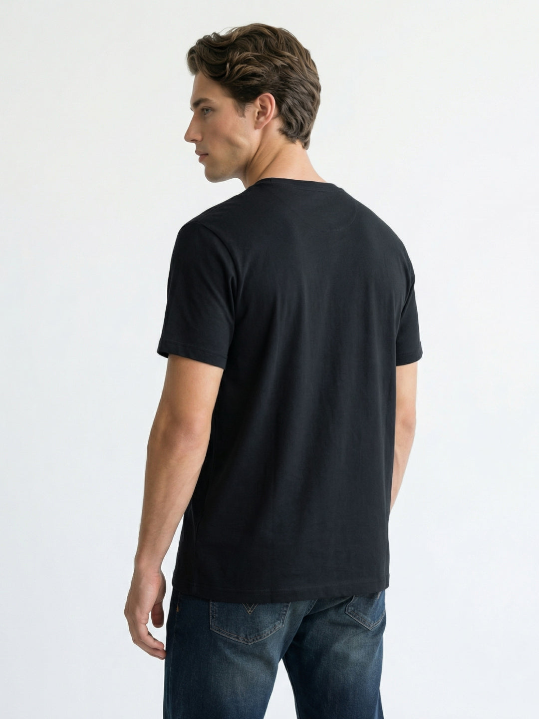 Iconic Men Black Solid Regular Fit Pure Cotton T-Shirt