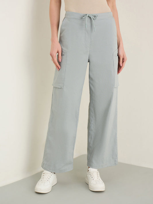 Iconic Women Mint Green Solid Cargo Fit Pure Cotton Cargo Pant