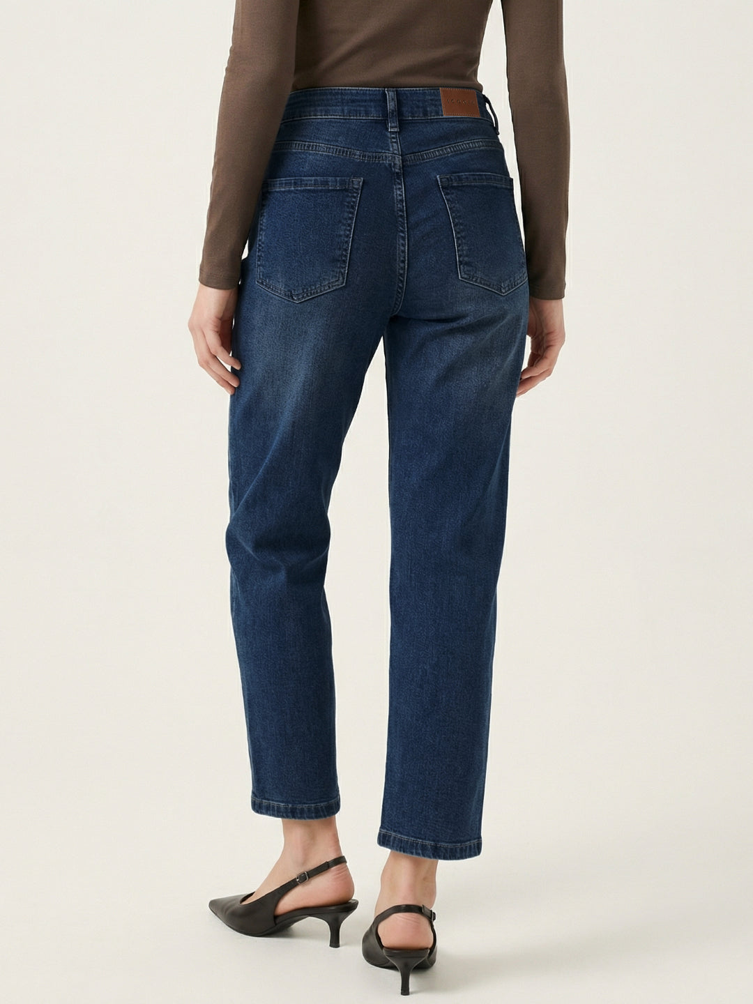 Iconic Women Navy Blue Solid Mid Rise Barrel Fit Jeans