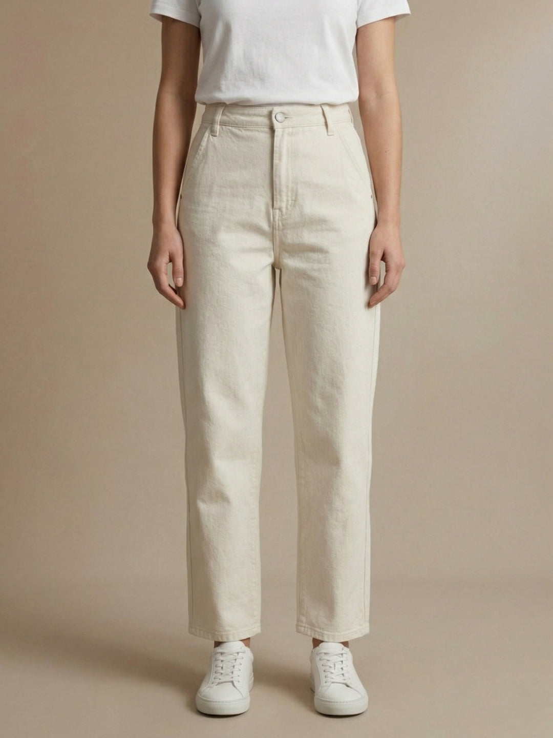 Iconic Women Off White Solid Relaxed Fit Jeans