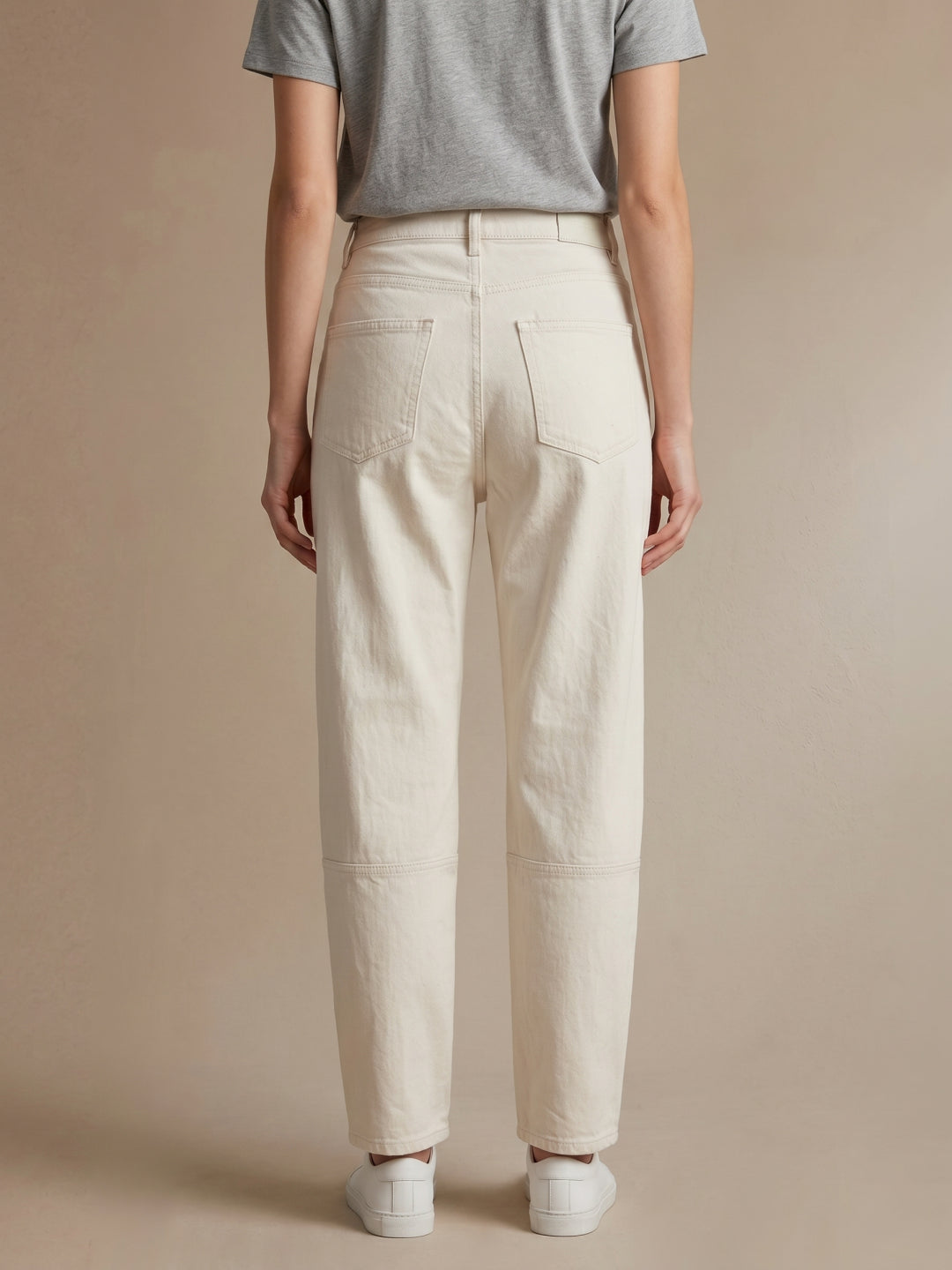 Iconic Off White Solid Stretchable Baggy Fit Jeans
