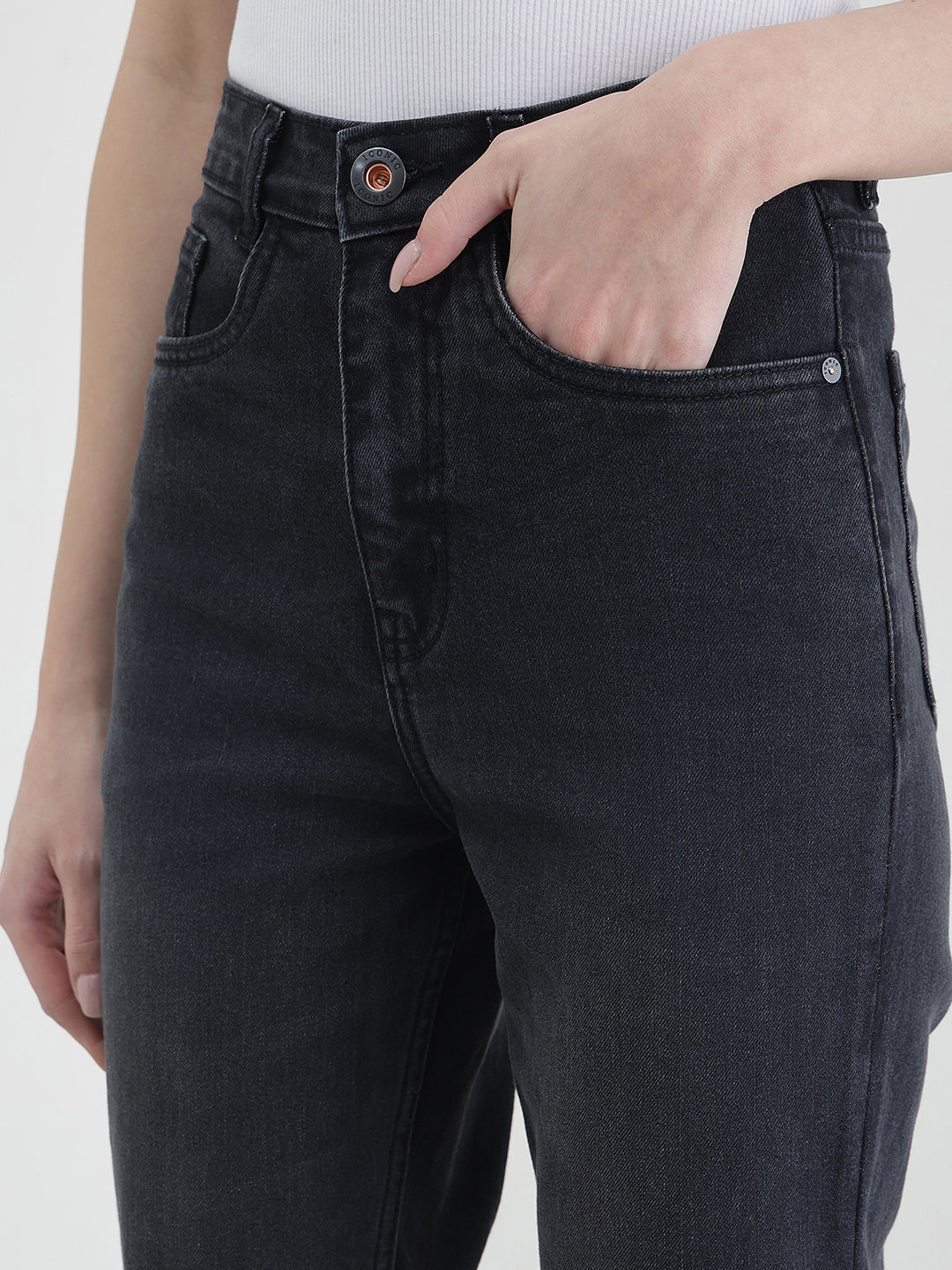 ICONIC Women Black Solid Slim Fit Jeans