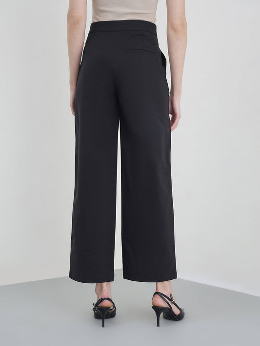 Iconic Women Black Solid Straight Fit Pure Cotton Trouser
