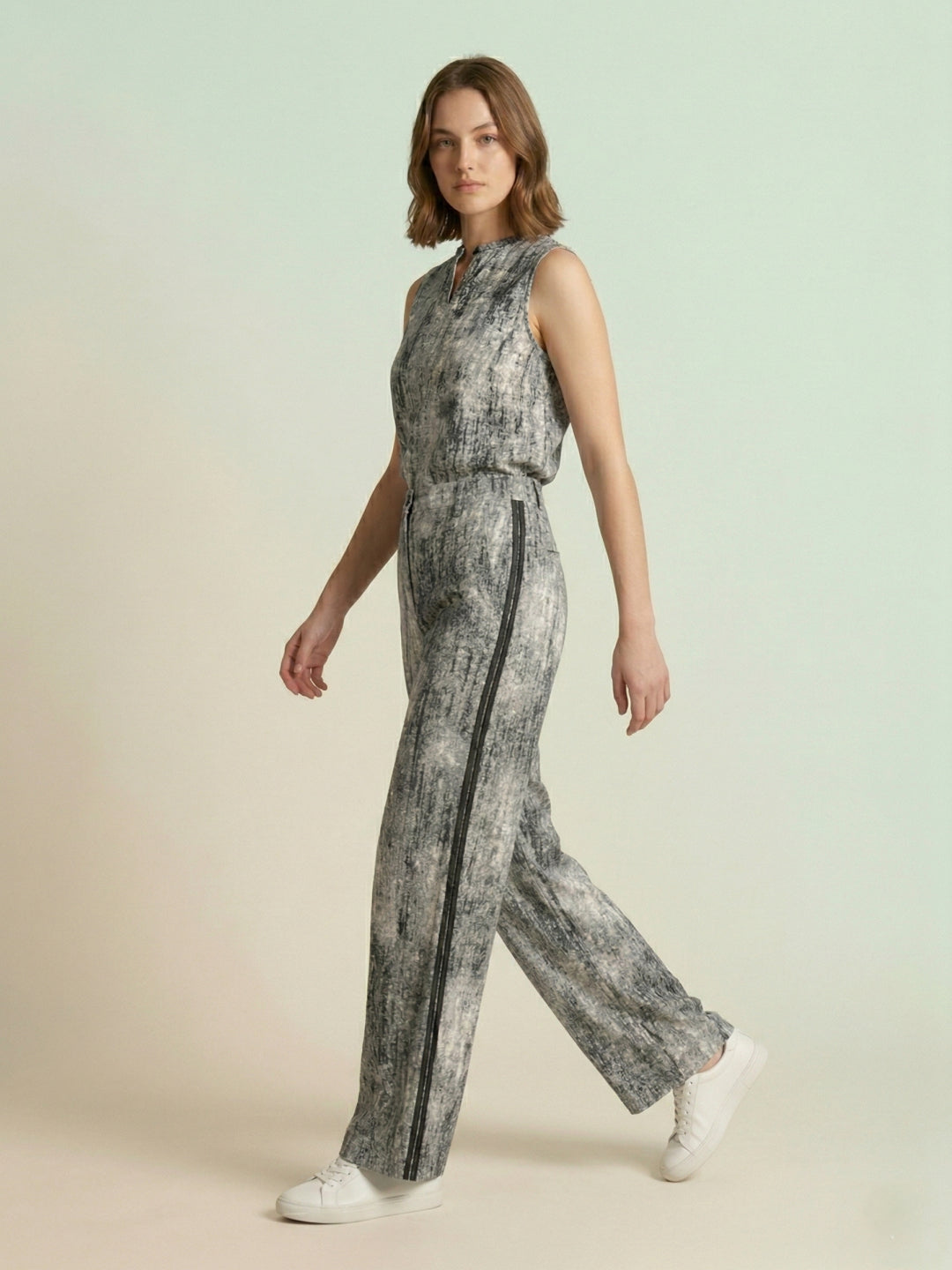 Iconic Grey Printed Straight Fit Stretchable Trouser
