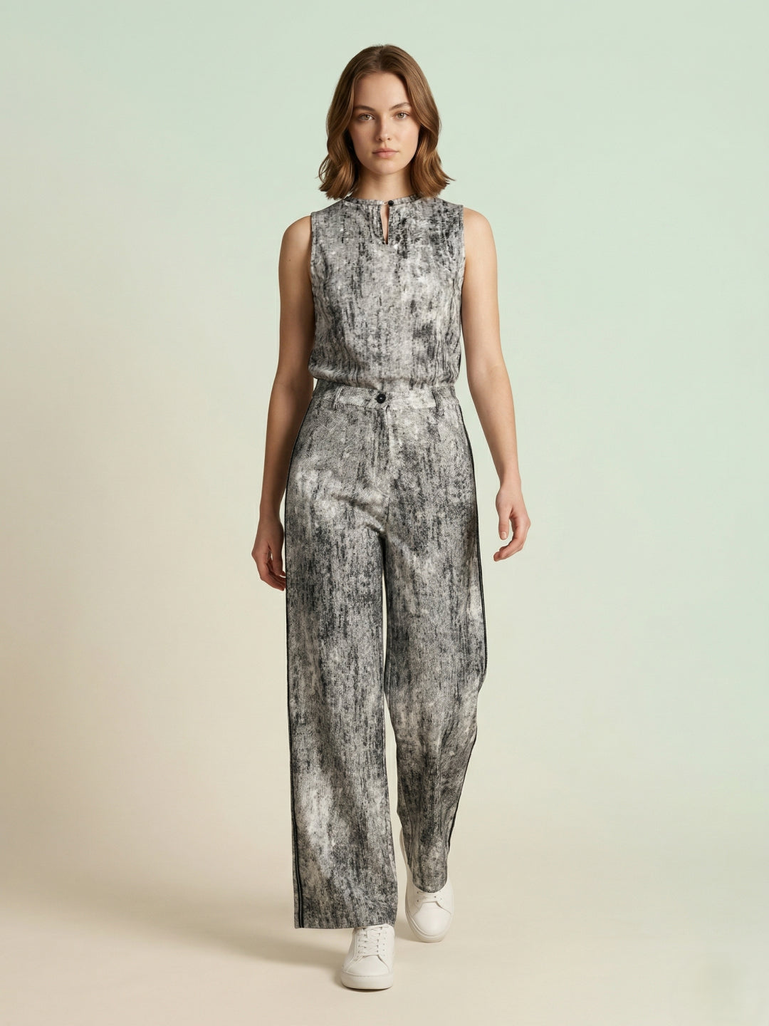 Iconic Grey Printed Straight Fit Stretchable Trouser