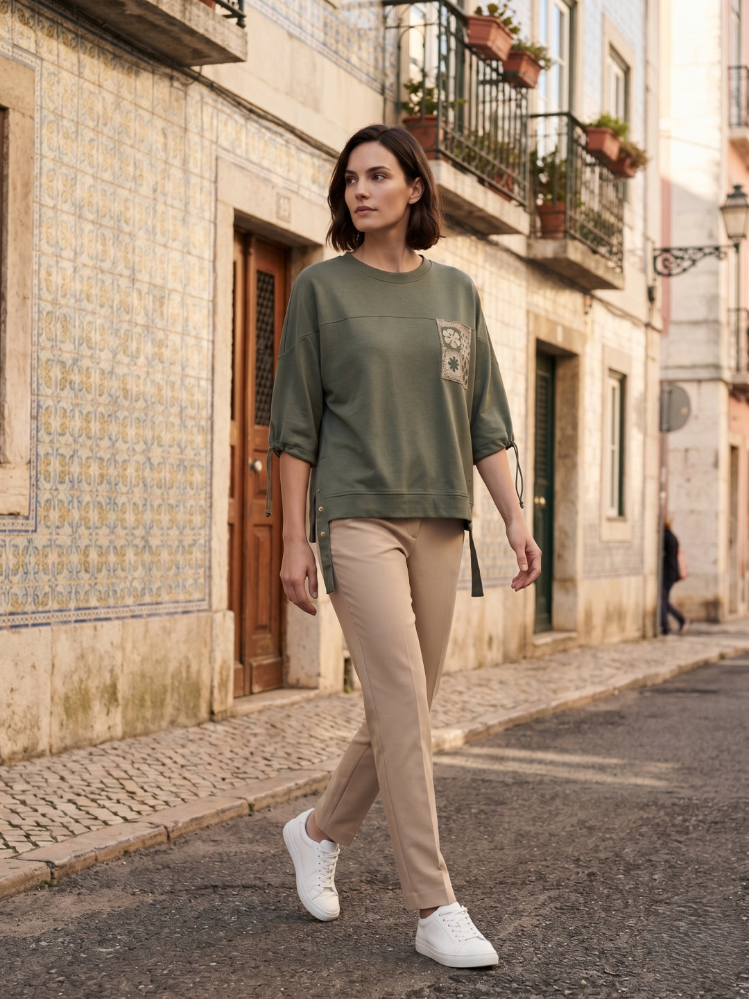 Iconic Green Cotton Solid Women Tshirt