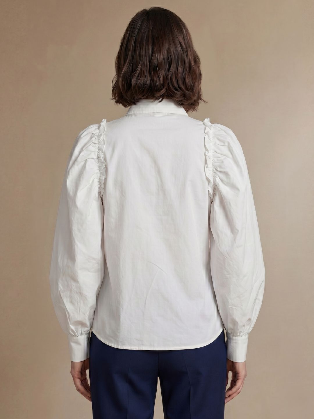 Iconic Women White Solid Loose Fit Shirt
