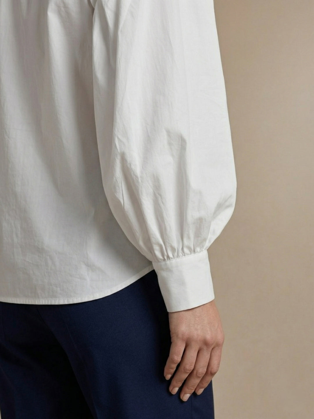 Iconic Women White Solid Loose Fit Shirt