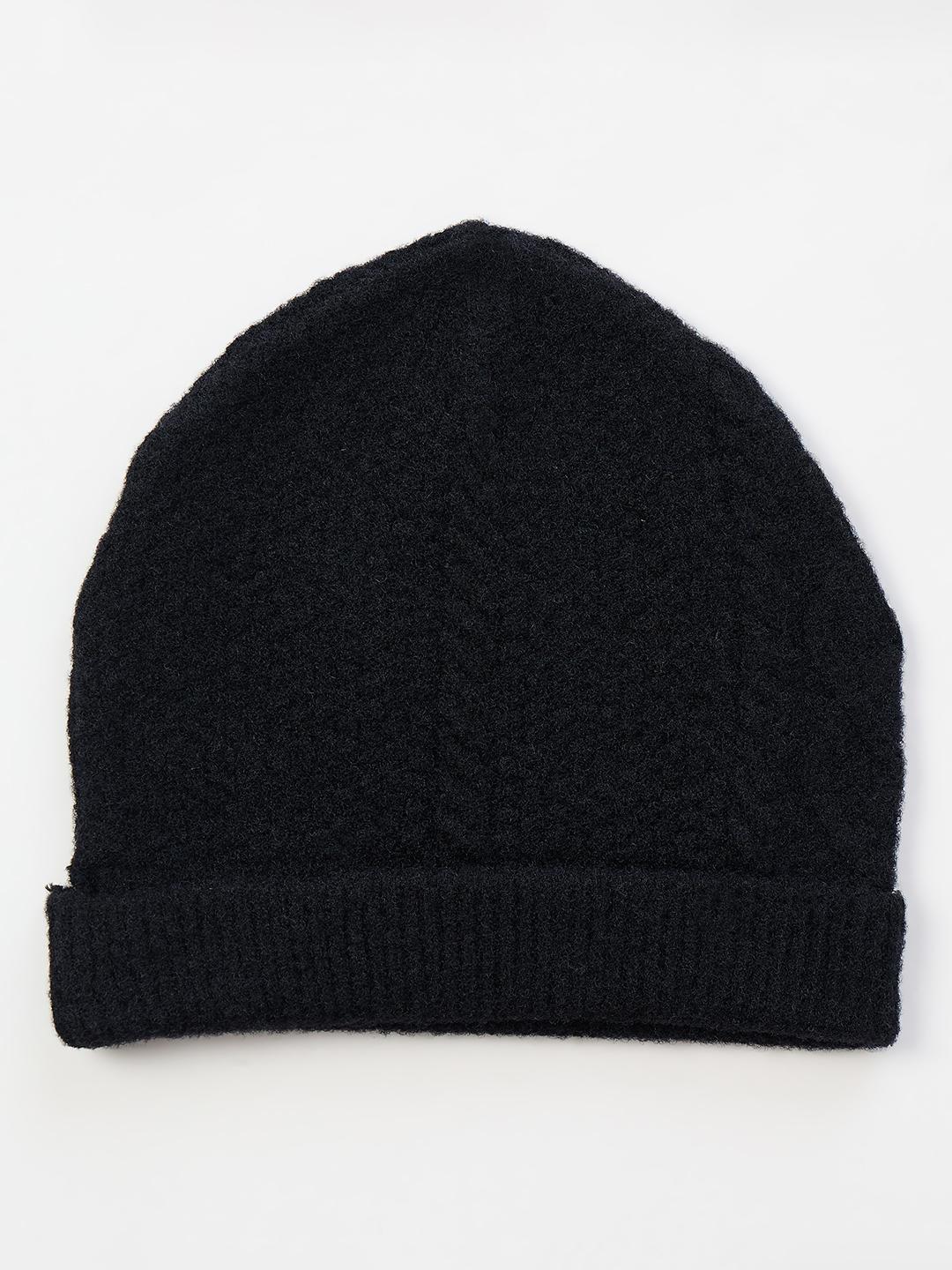 Blue Giraffe Boys Black Woven Design Stretchable Beanies