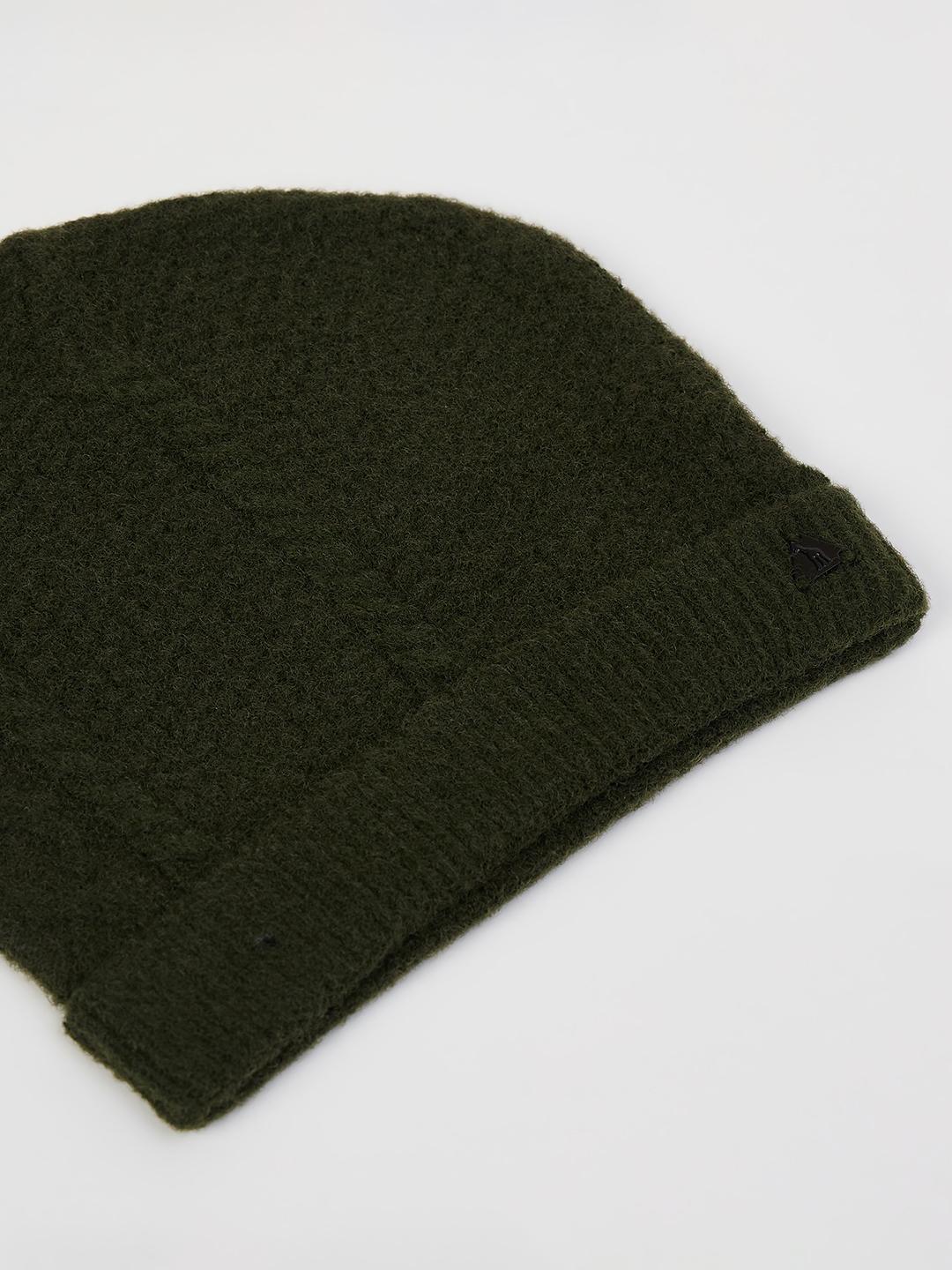 Blue Giraffe Boys Green Woven Design Stretchable Beanies