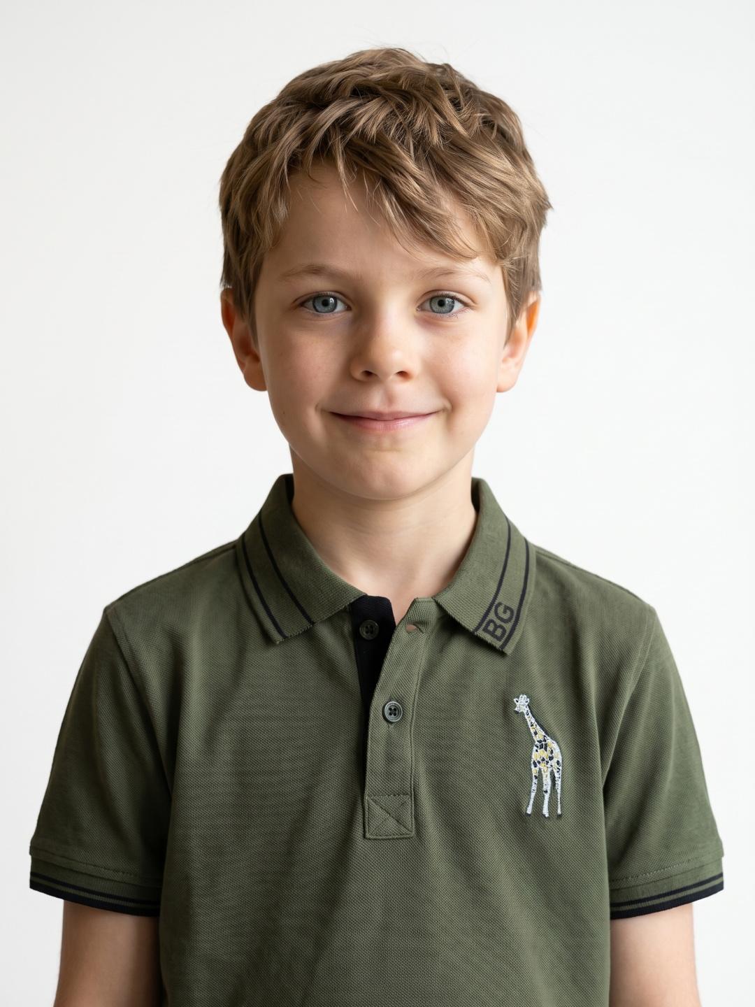 Blue Giraffe Boys Green Regular Fit Solid Polo Tshirt