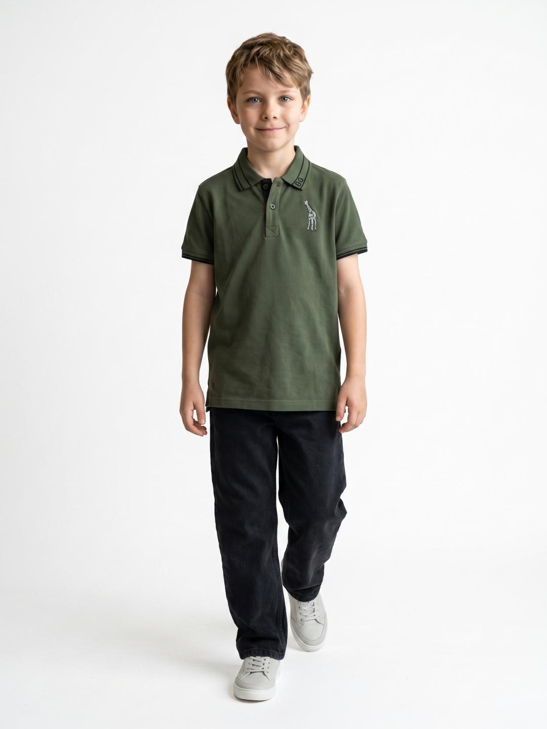 Blue Giraffe Boys Green Regular Fit Solid Polo Tshirt