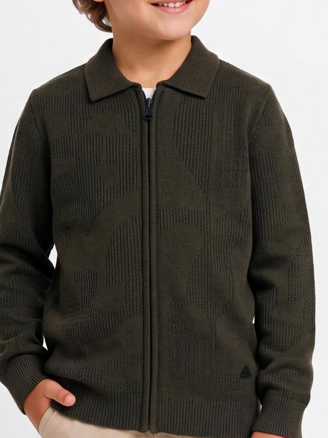 Blue Giraffe Boys Dark Green Solid Regular Fit Sweater