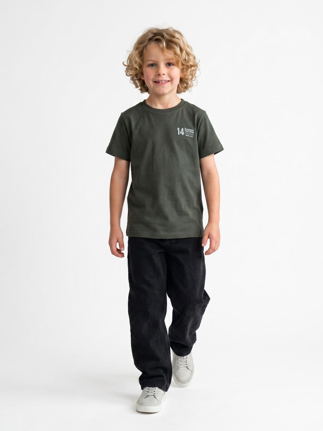 Blue Giraffe Boys Green Regular Fit Printed Tshirt