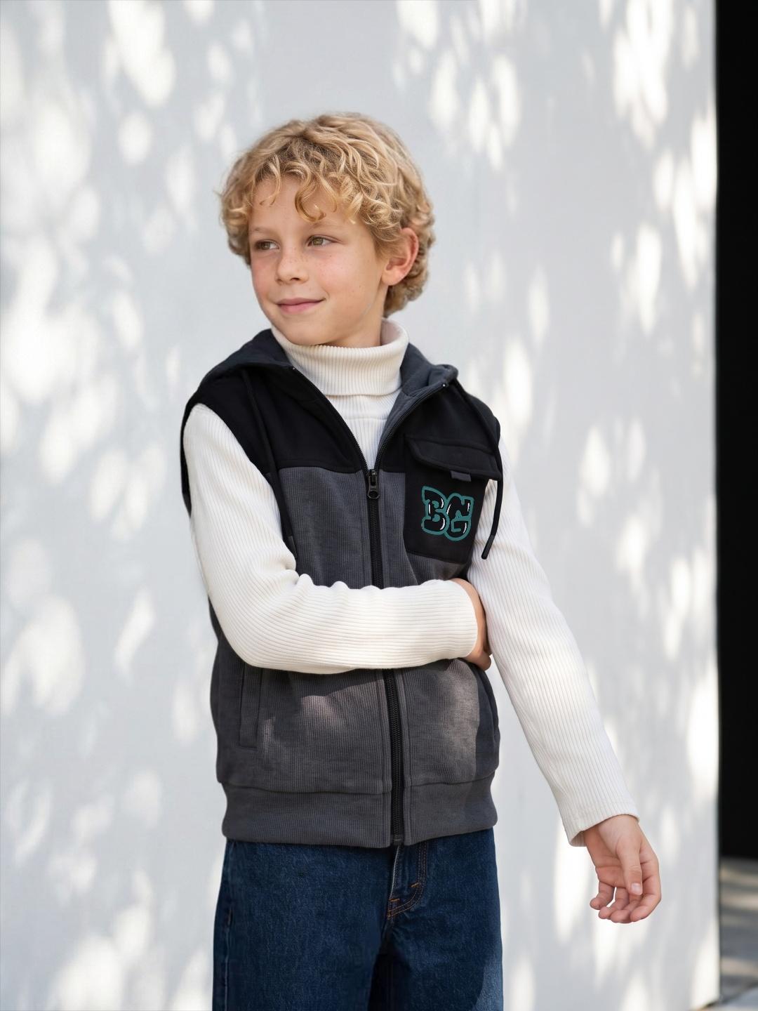 Blue Giraffe Boys Charcoal Grey Regular Fit Colorblock Jacket