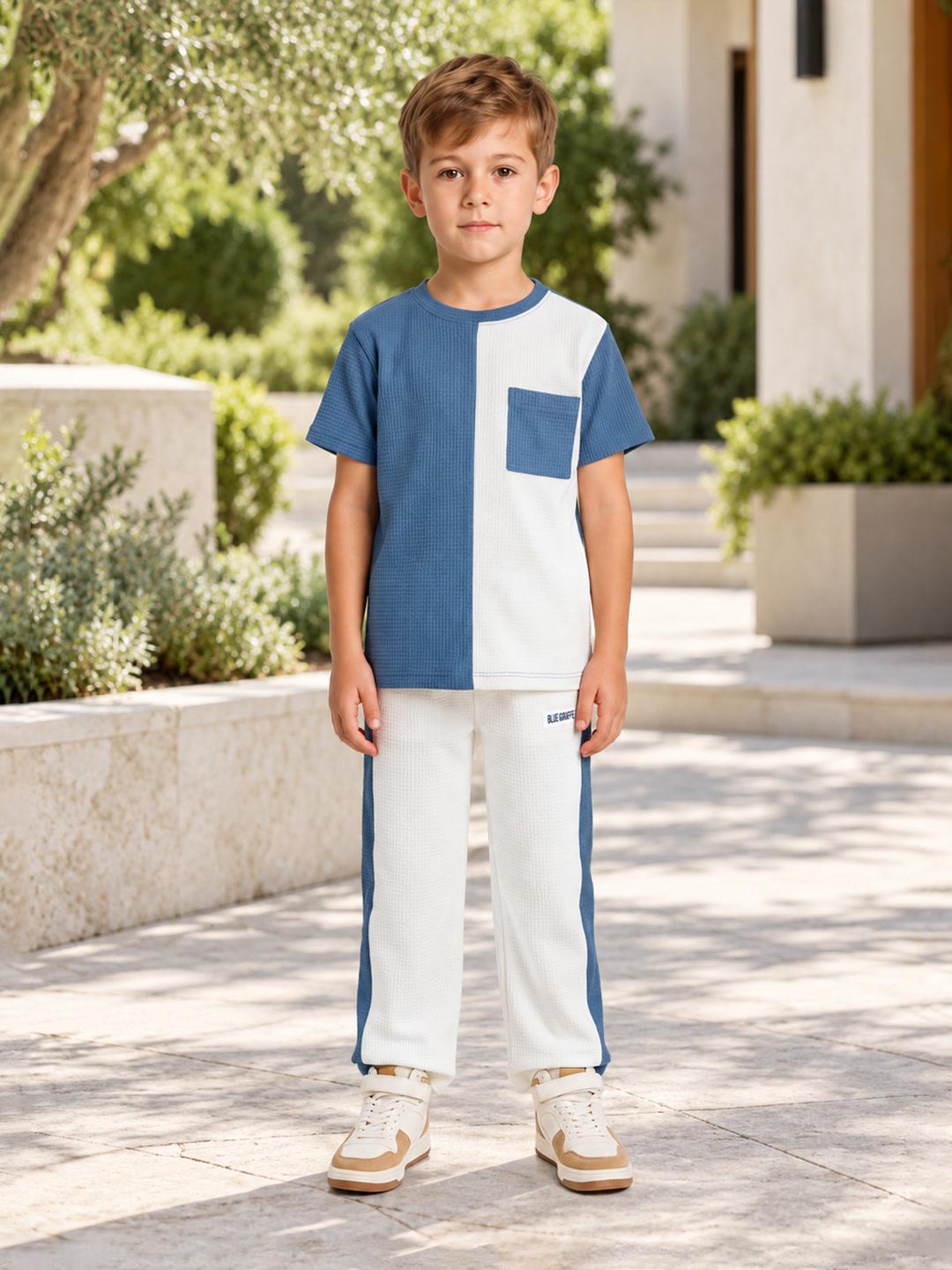 Blue Giraffe Boys White Solid Regular Fit Sweatpant