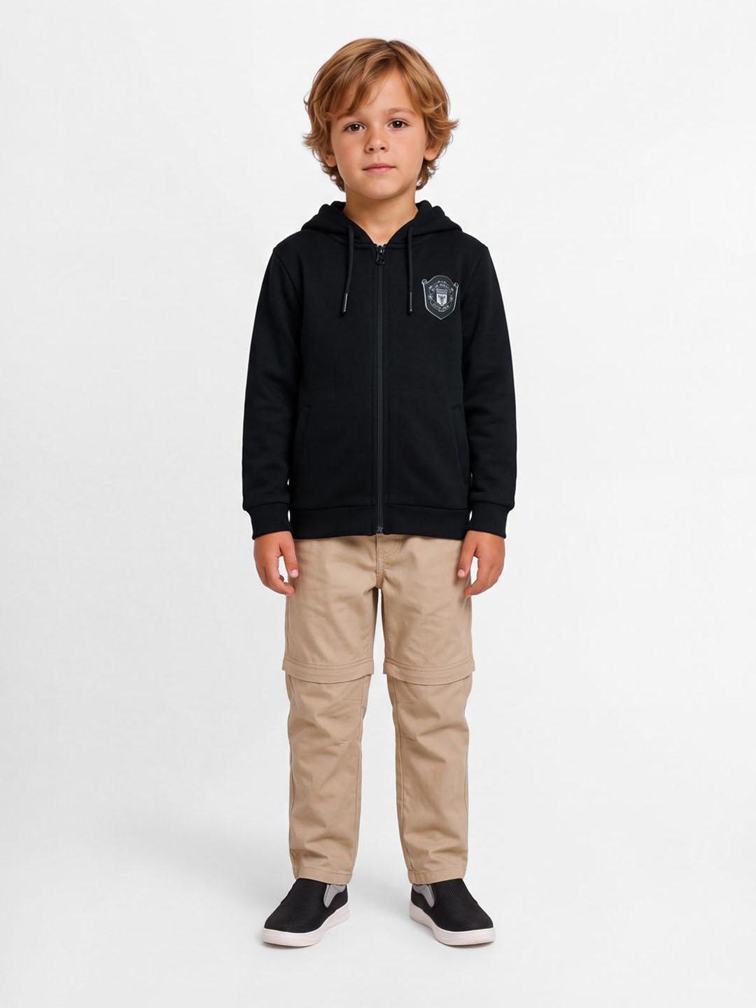 Blue Giraffe Boys Black Solid Regular Fit Cotton Sweatshirt