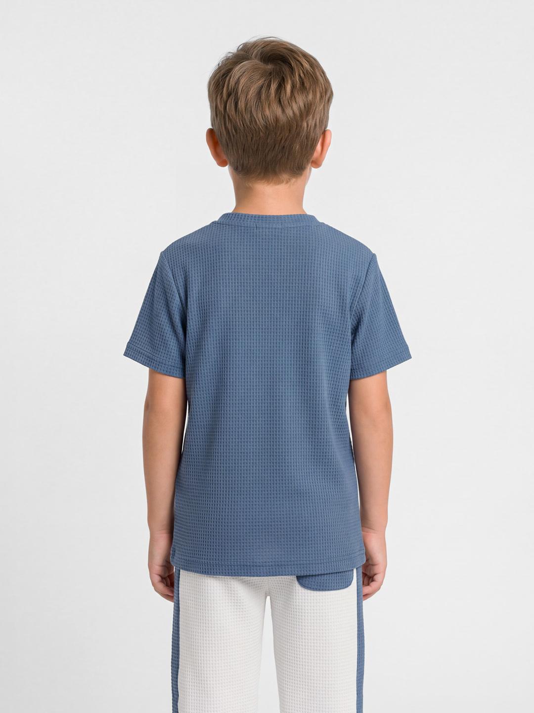 Blue Giraffe Boys White Colourblocked Regular Fit T-Shirt