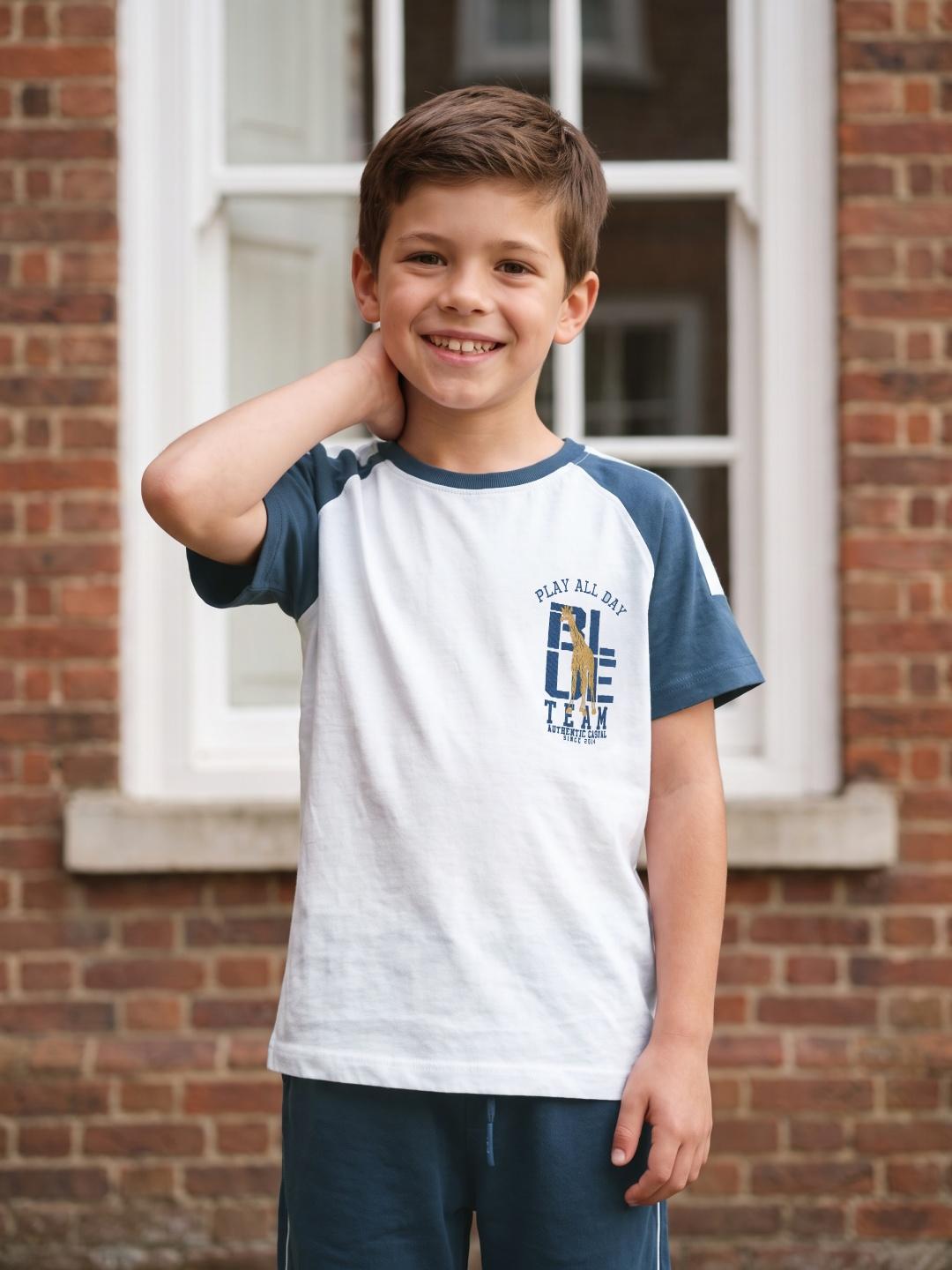 Blue Giraffe Boys White Regular Fit Graphic Cotton T-Shirt