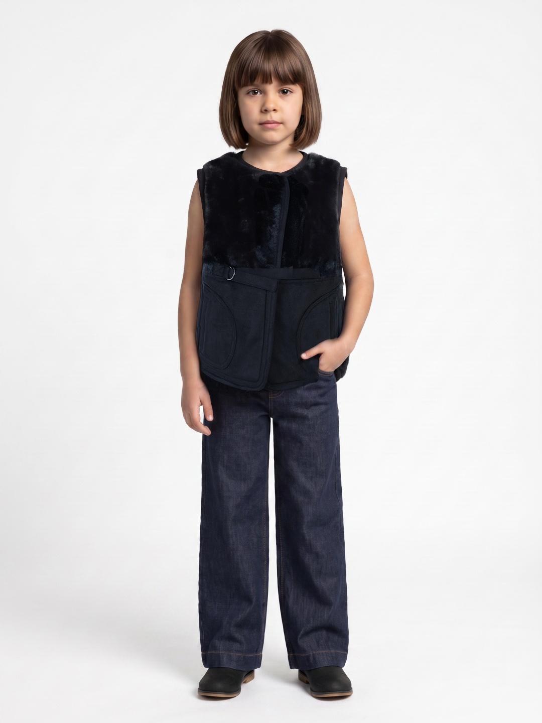 Blue Giraffe Girls Black Regular Fit Solid Jacket