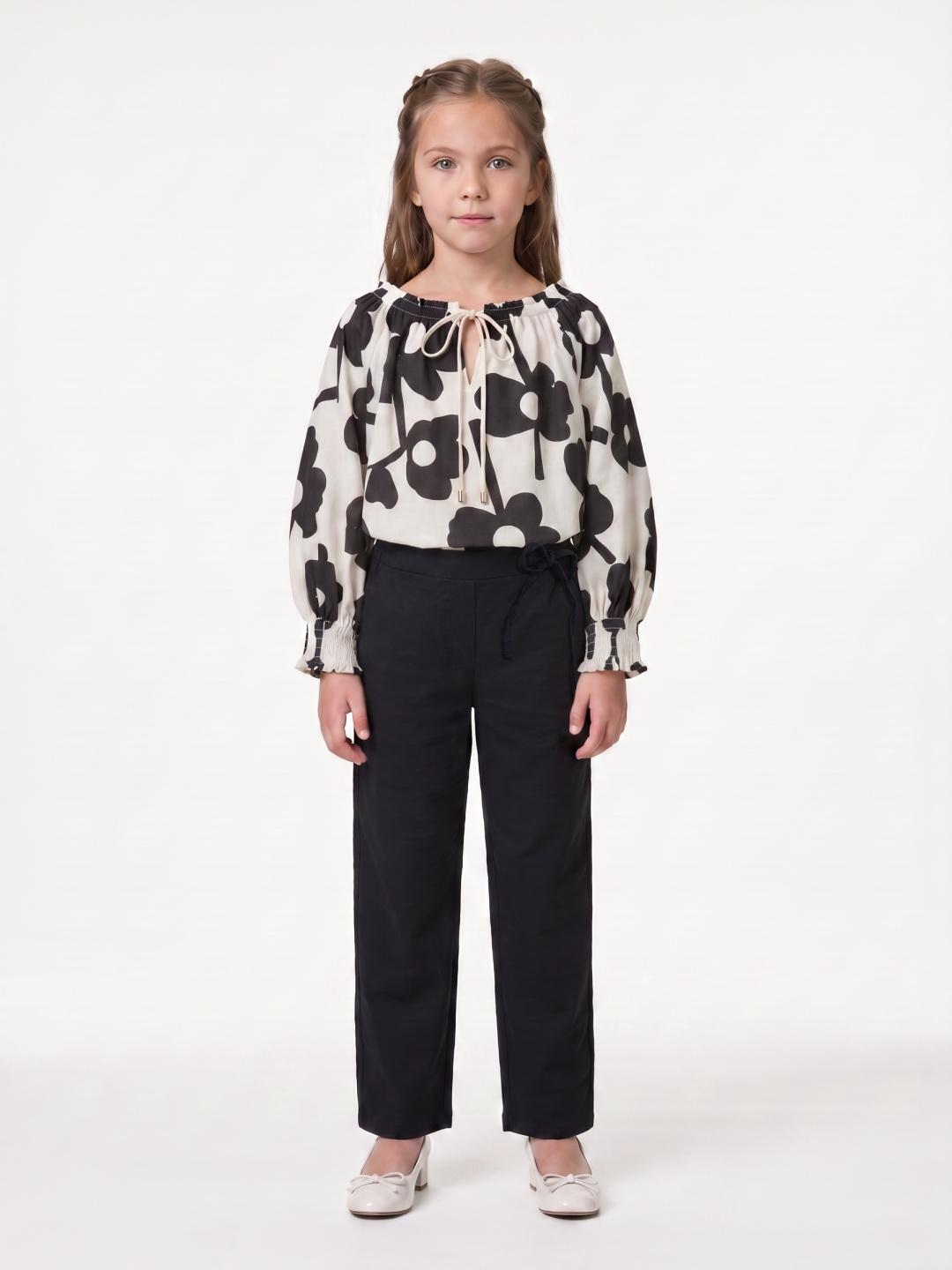 Blue Giraffe Girls Black Solid Regular Fit Cotton Trouser