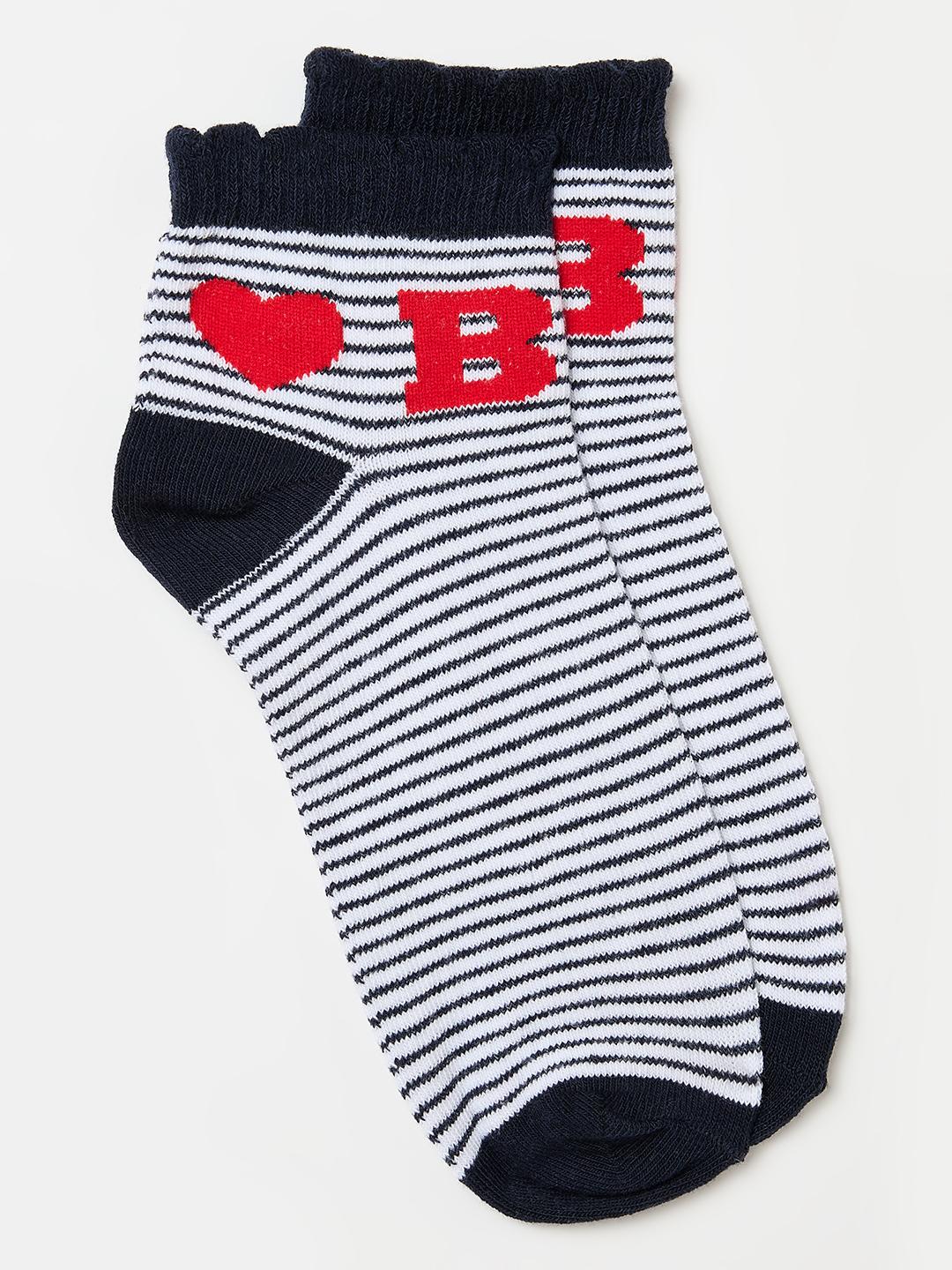 Blue Giraffe Girls Multicolour Woven Design Socks - Pack of 3