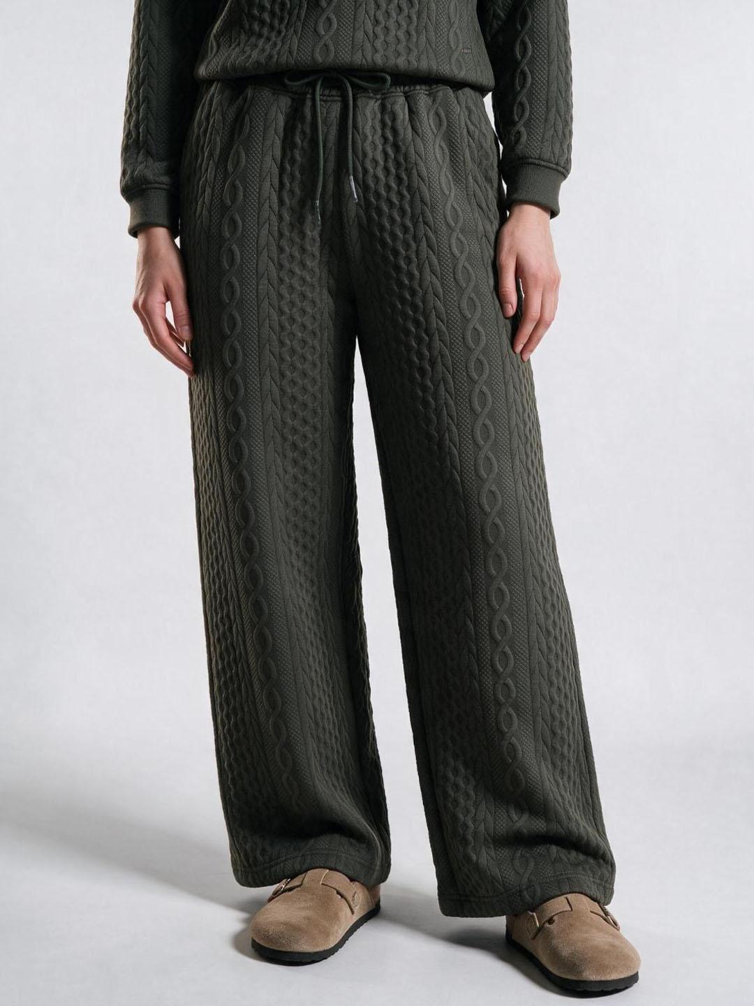 Elle Women Green Textured Relaxed Fit Sweatpant