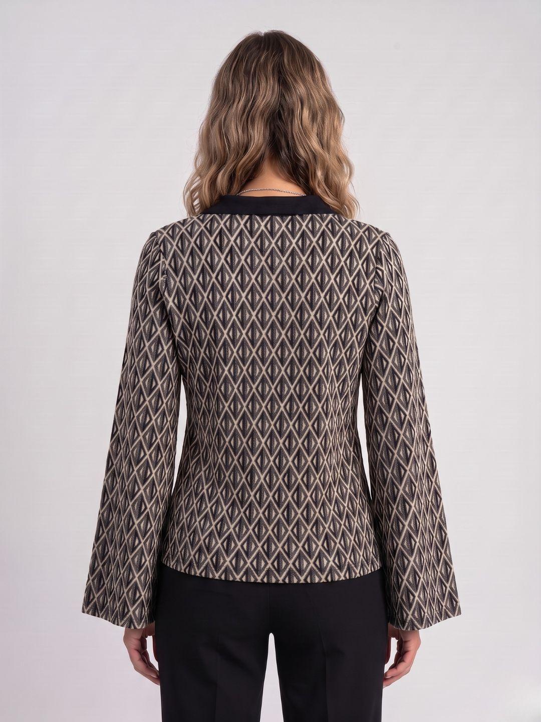Elle Women Black Relaxed Fit Printed Tshirt