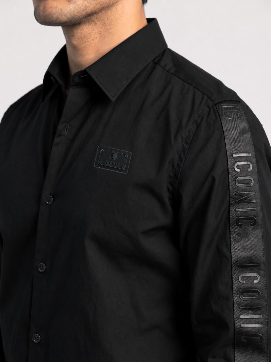 Iconic Men Black Solid Straight Fit Shirt