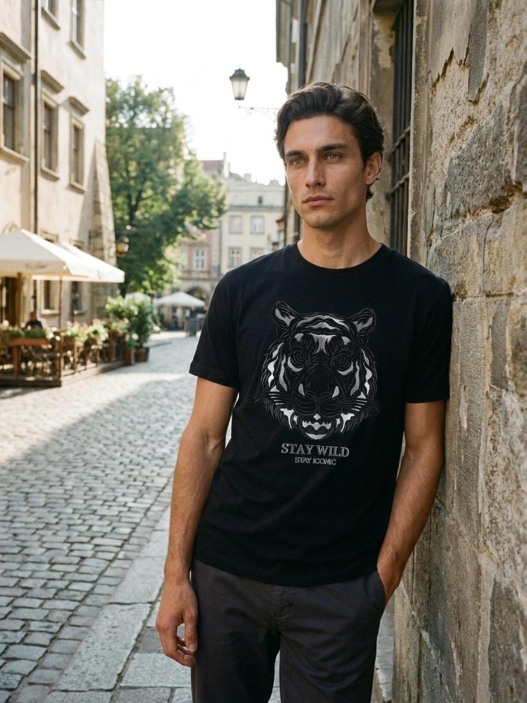 Iconic Men Black Regular Fit Graphic Cotton T-Shirt