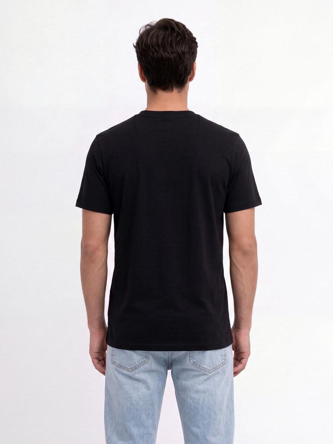 Iconic Men Black Graphic Straight Fit Cotton T-Shirt