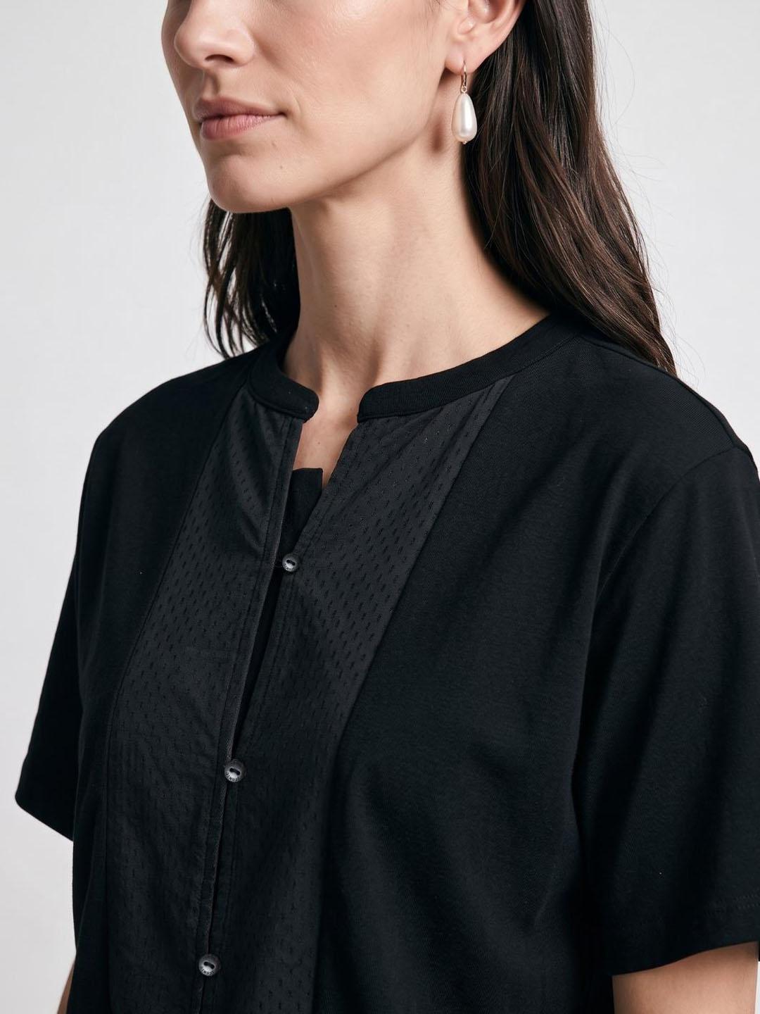 Iconic Women Black Solid Loose Fit T-Shirt