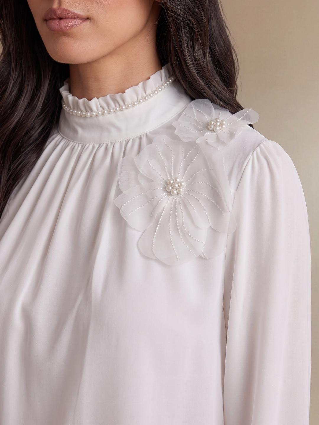 Iconic Women White Solid Straight Fit Cotton Top