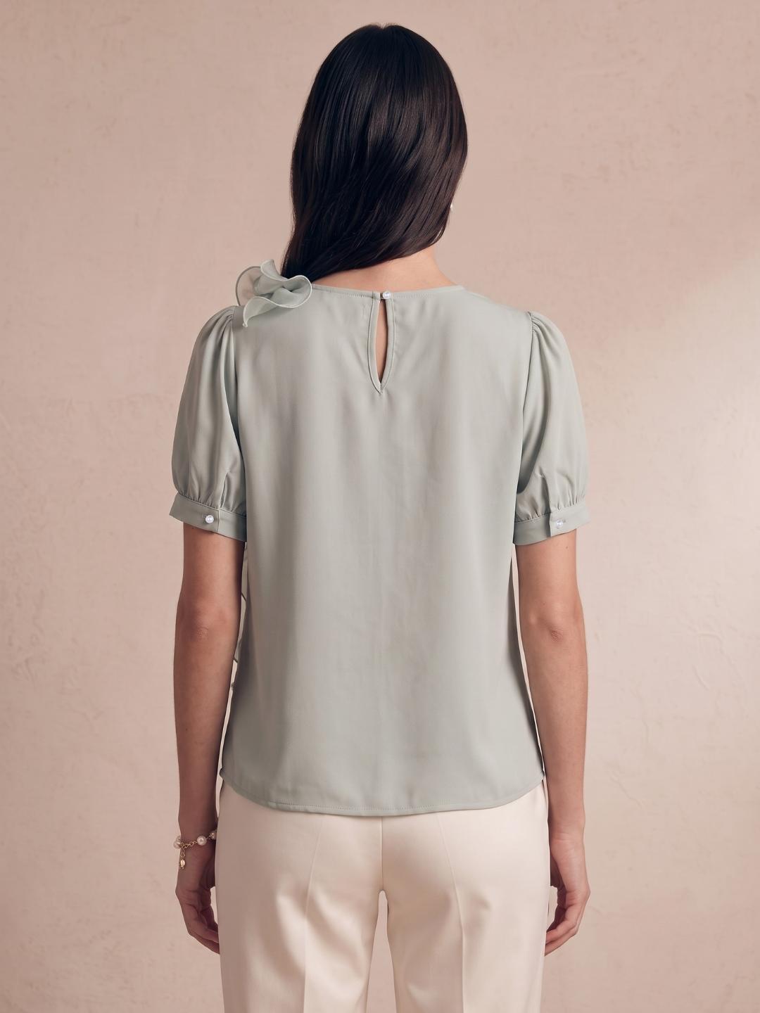 Iconic Women Green Solid Straight Fit Cotton Top
