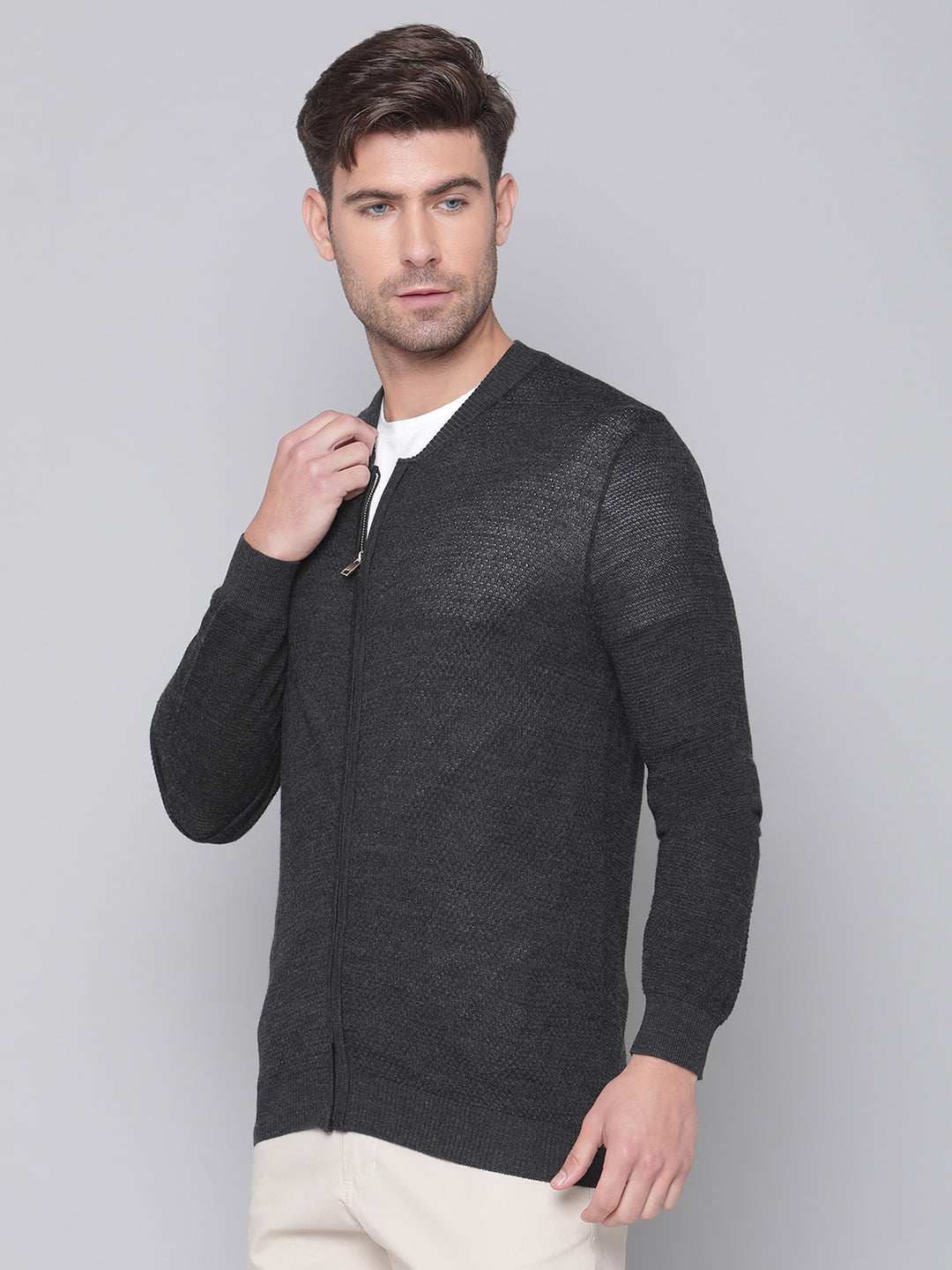 Bruun & Stengade Men Grey Solid Round Neck Sweater