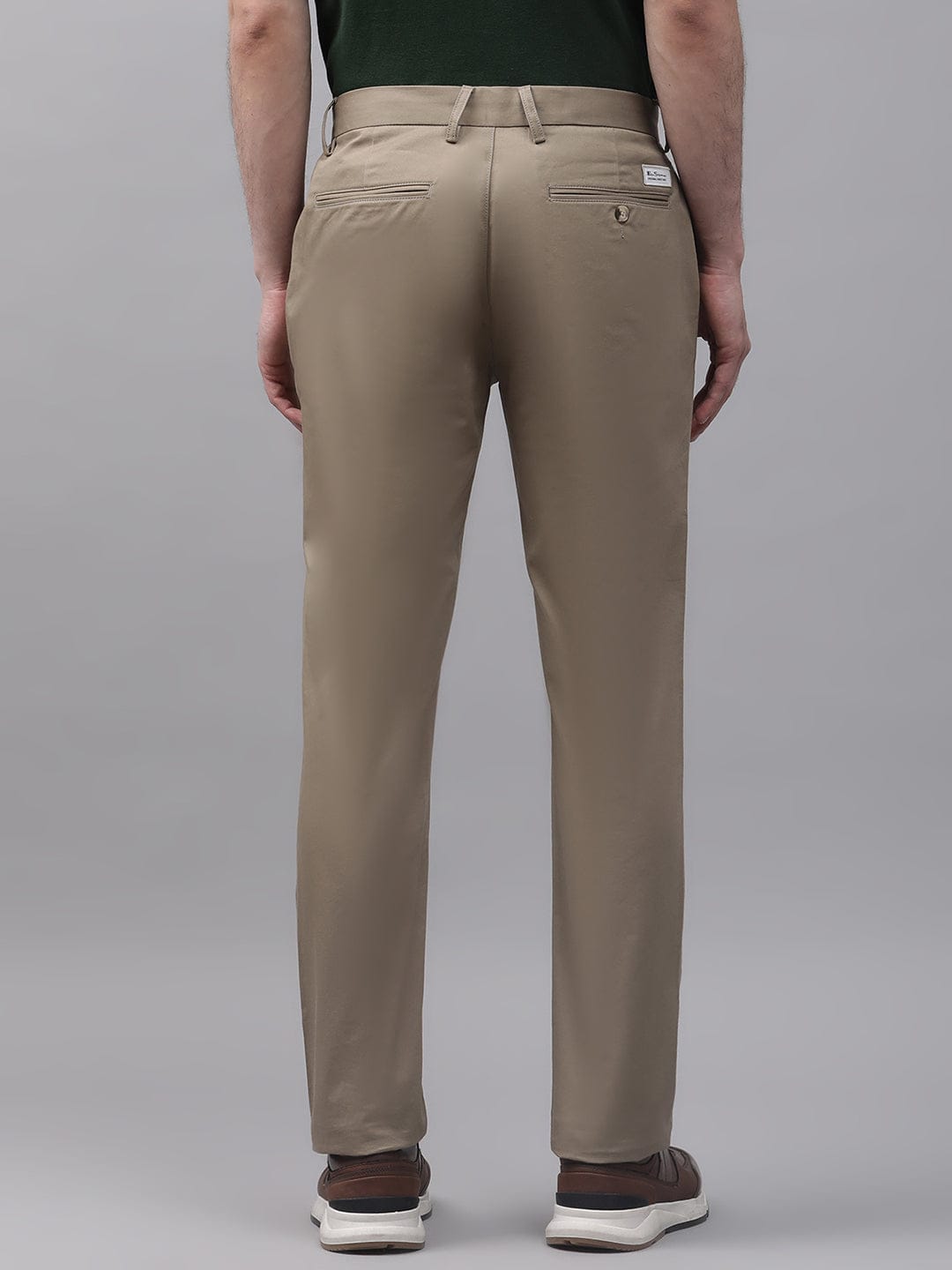 Bruun & Stengade Men Solid Cutaway Collar Shirt