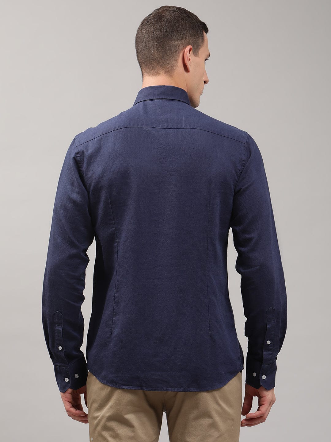 Bruun & Stengade Men Solid Cutaway Collar Shirt