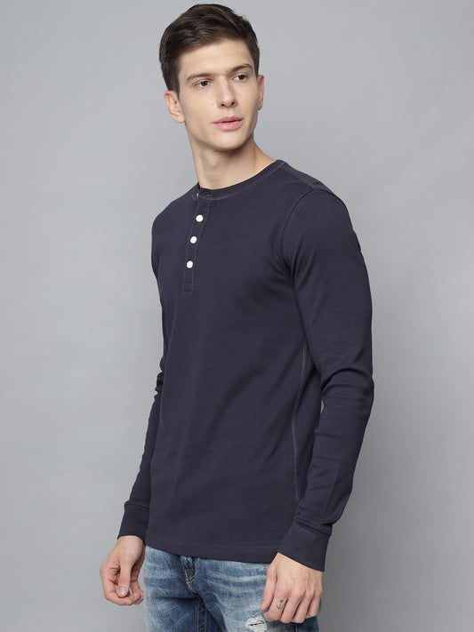 Lindbergh Men Navy Blue Solid Round Neck TShirt