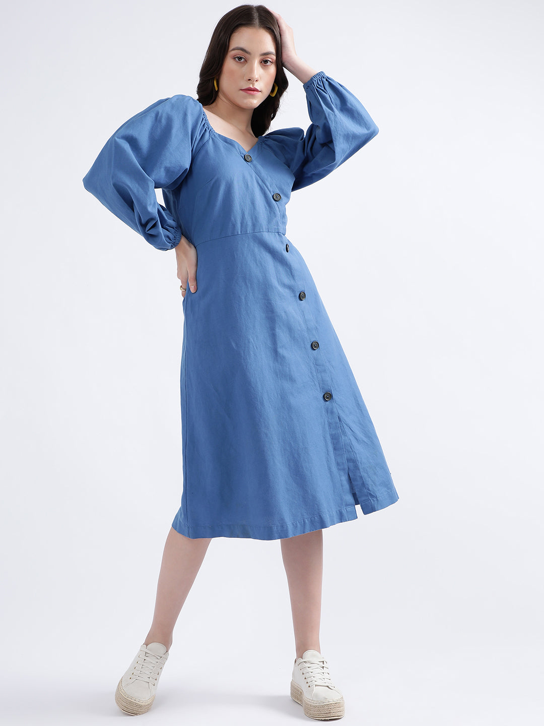 Elle Women Blue Solid V Neck Dress