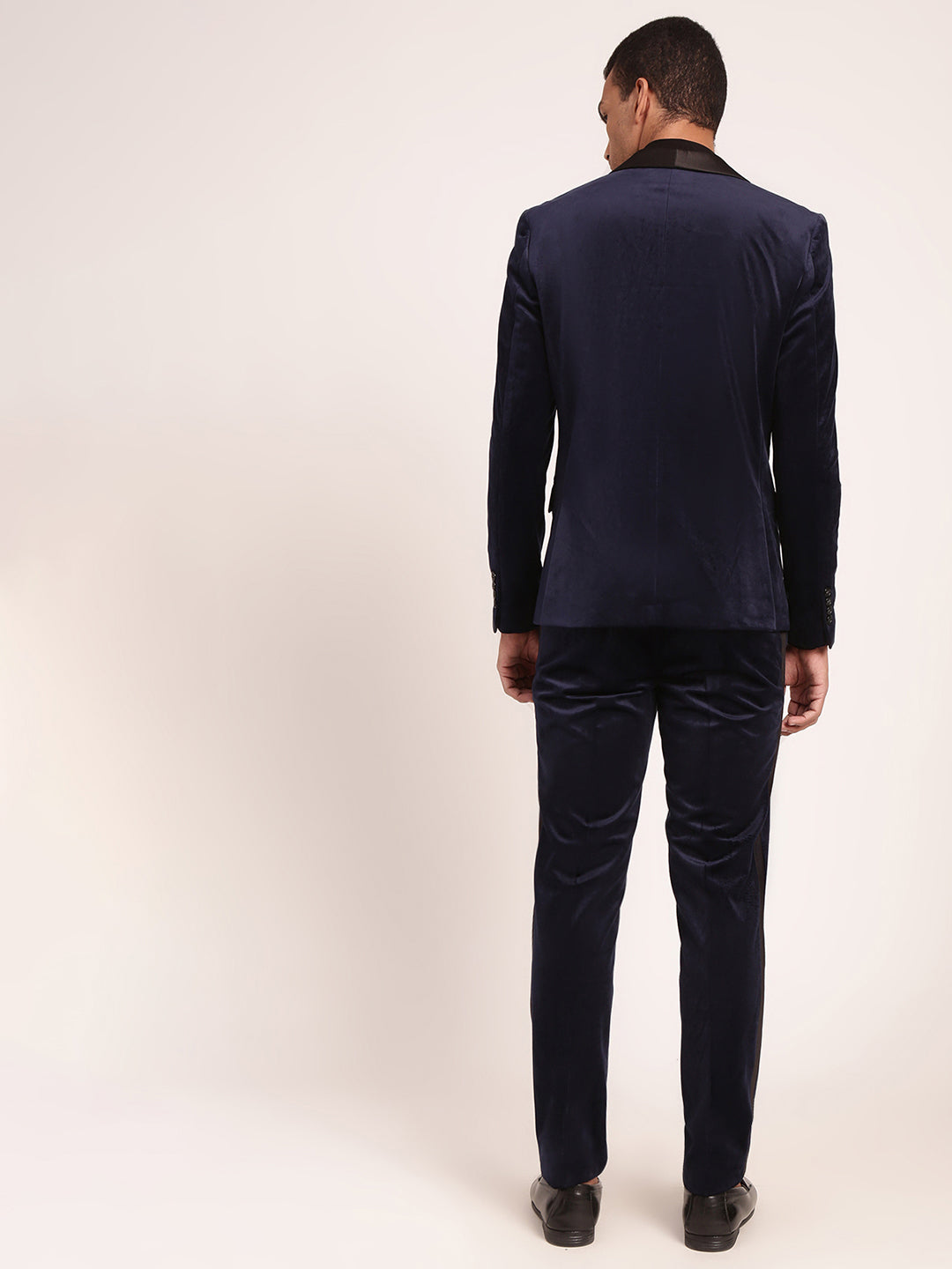 Lindbergh Men Blue Solid Collar Suit