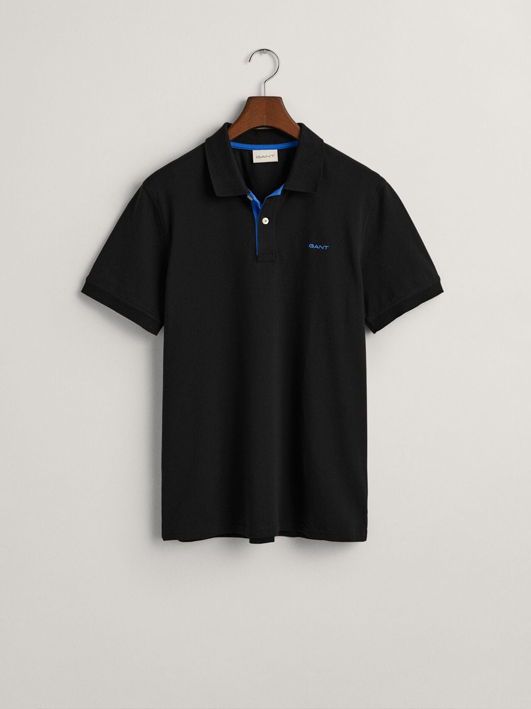 Gant Men Purple Solid Collared Short Sleeves Polo Tshirt