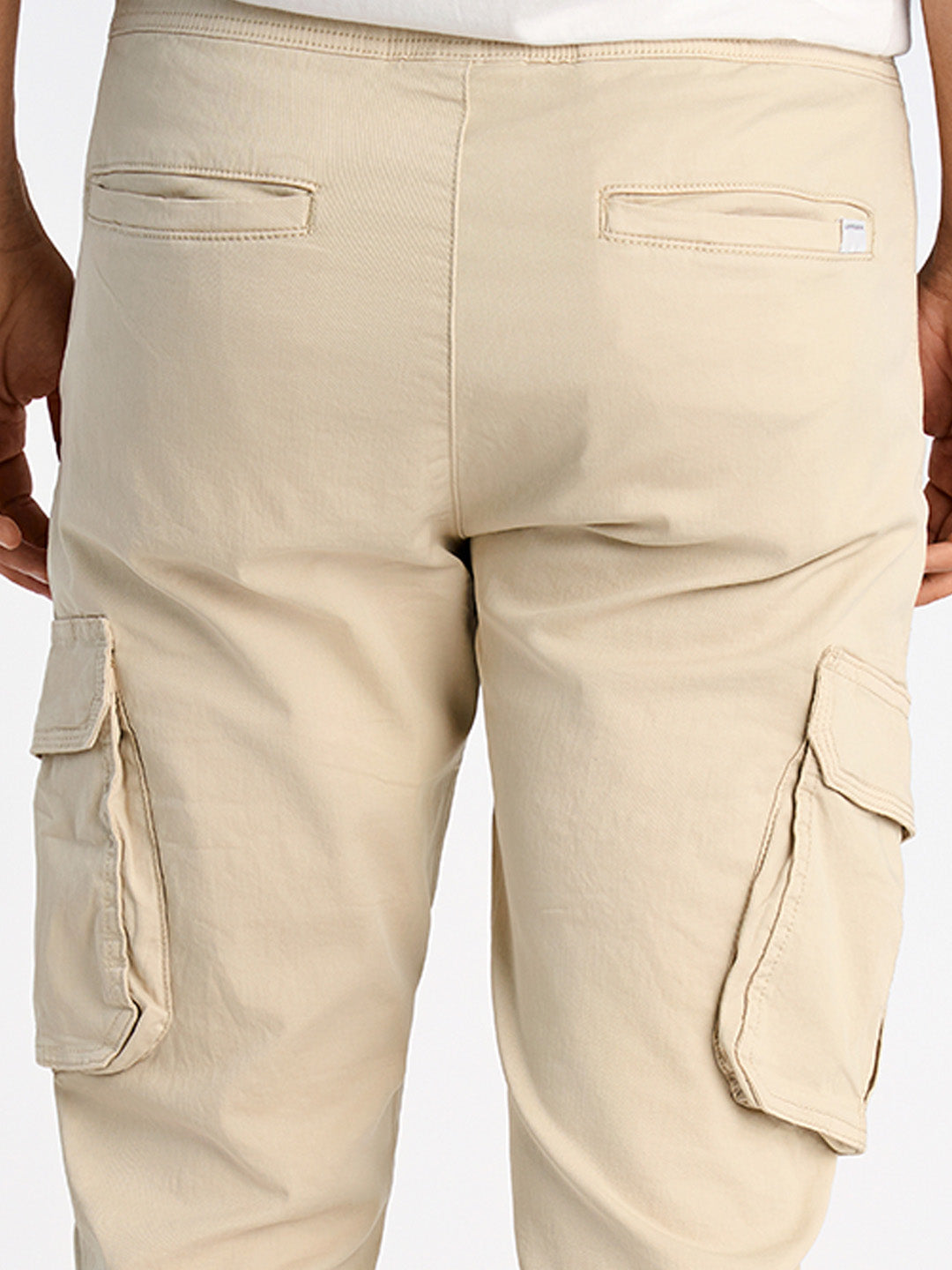 Lindbergh Men Cream Carrot Fit Solid Trouser