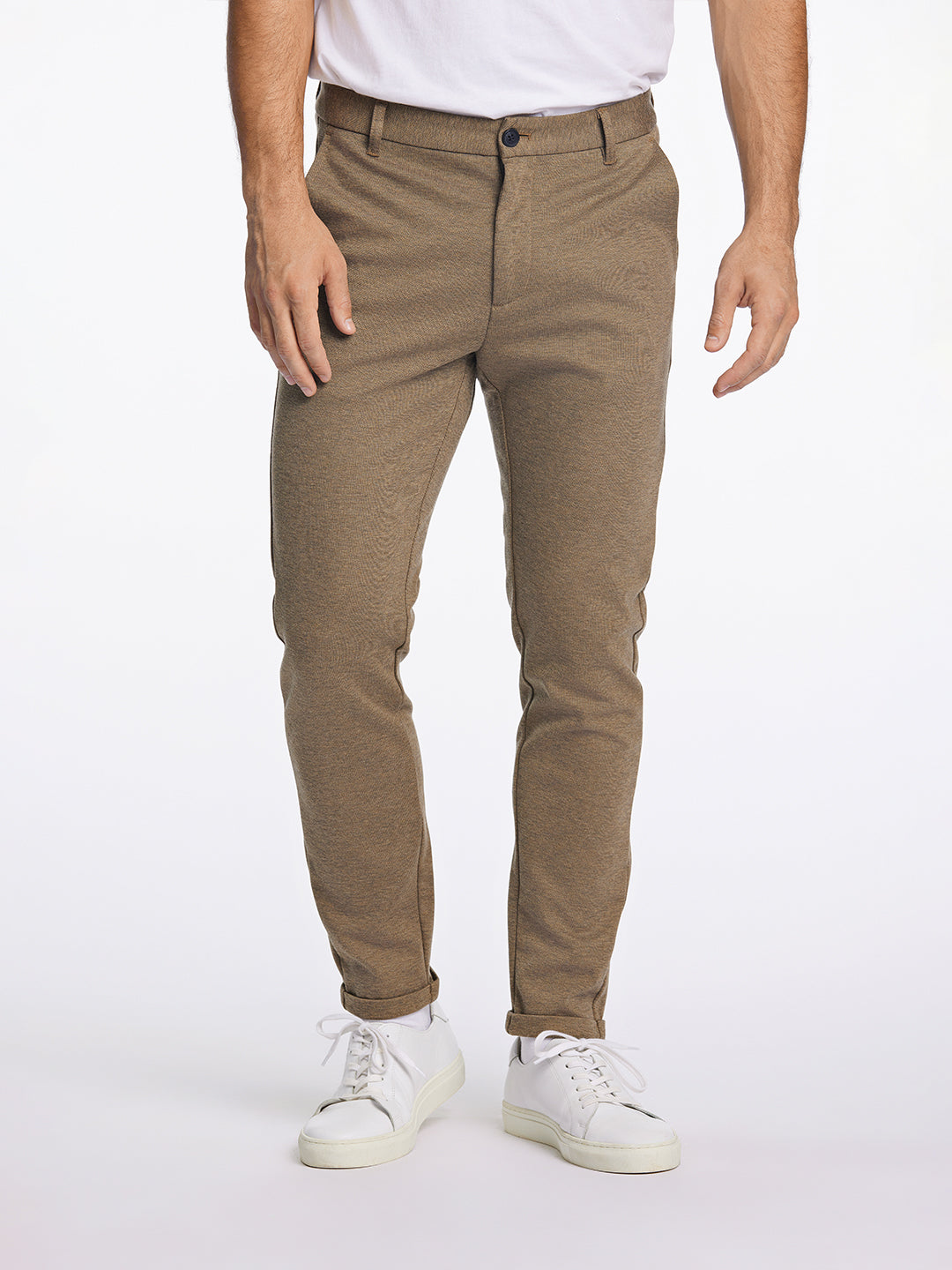 Lindbergh Men Beige Slim Fit Solid Trouser