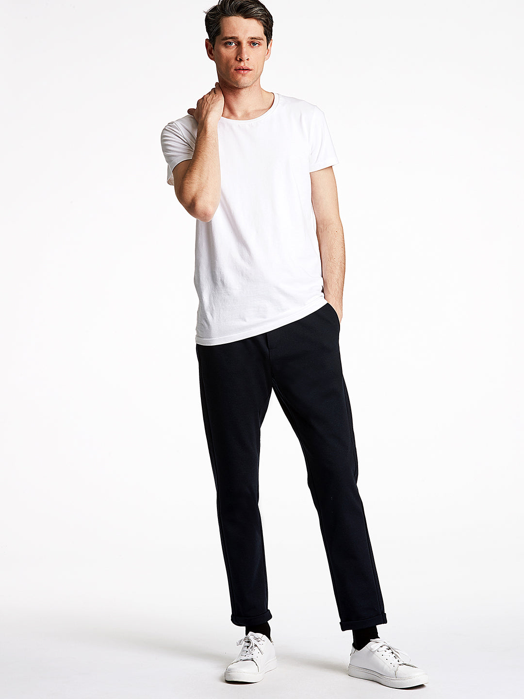 Lindbergh Men Navy Blue Solid Slim Fit Trouser