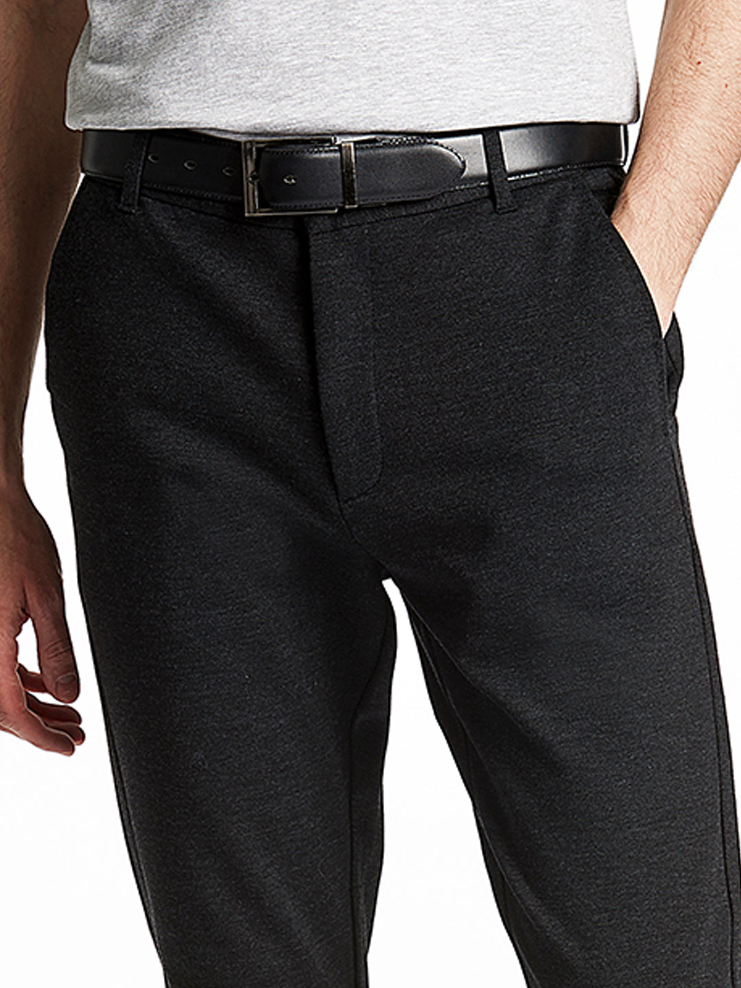 Lindbergh Men Grey Slim Fit Solid Trouser