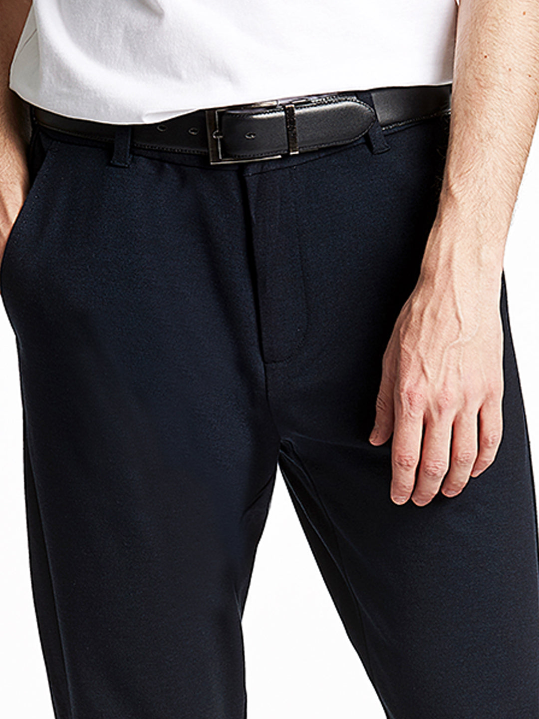 Lindbergh Men Blue Slim Fit Solid Trouser