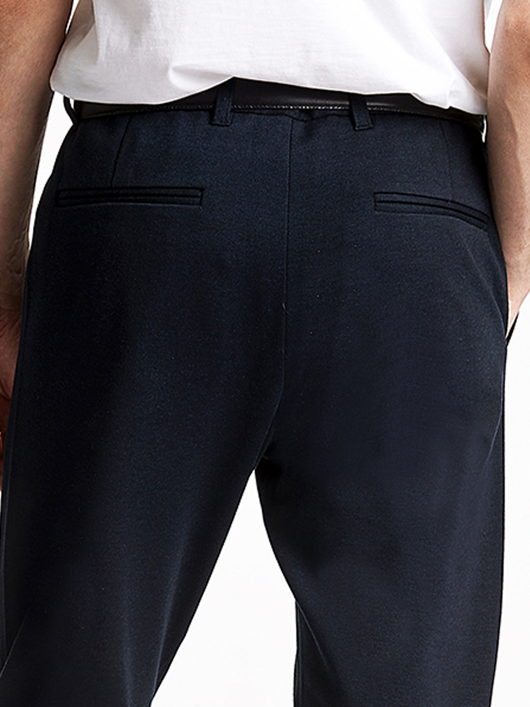 Lindbergh Men Blue Slim Fit Solid Trouser