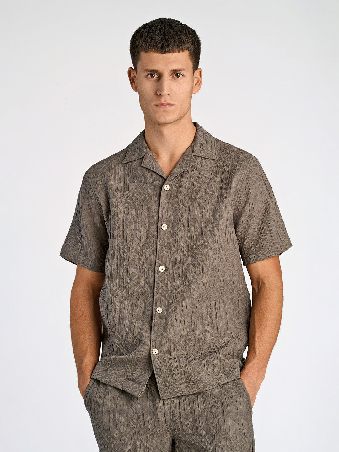 Lindbergh Men Brown Regular Fit Jacquard Shirt Collar Shirt